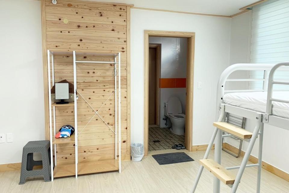 Jeju Guesthouse Togŭnnae Εξωτερικό φωτογραφία