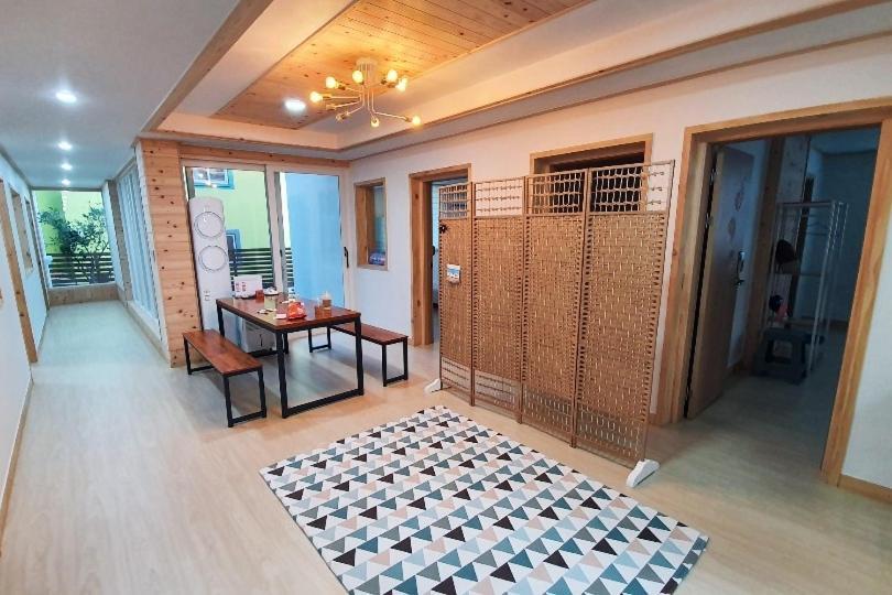 Jeju Guesthouse Togŭnnae Εξωτερικό φωτογραφία